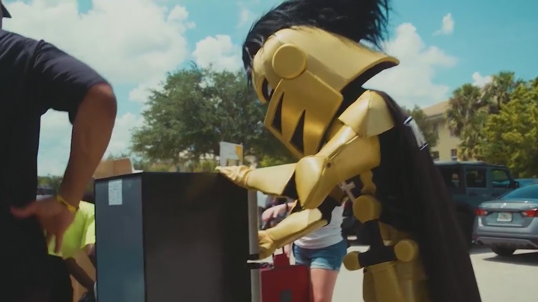 UCF holds first day of classes amidst student housing crunch